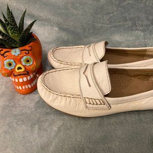 CYNTHIA ROWLEY, NWOT, loafers